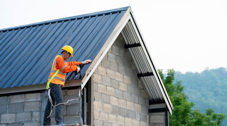 Professional Flat Roofing Installation in Hines, IL